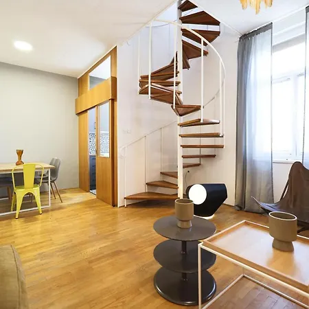 The Big Blue - 3br Loft Zadar