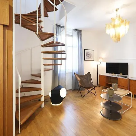 The Big Blue - 3br Loft Apartman Zadar